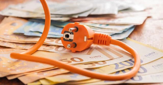 Tarifas Eléctricas Dinámicas: Ahorra Cambiando las Horas de Consumo