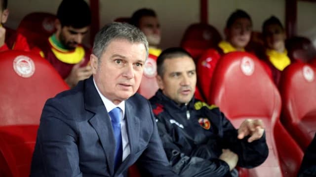 Former AEK Coach Ljubisa Tumbakovic in Hospital After Accident