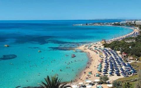 Θετικά μηνύματα για τον τουρισμό στην Κύπρο – Σύσκεψη στο Υφυπουργείο