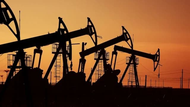 Πετρέλαιο: Άνοδος 5,5% λόγω φόβων για κατάρρευση εκεχειρίας ΗΠΑ-Ιράν