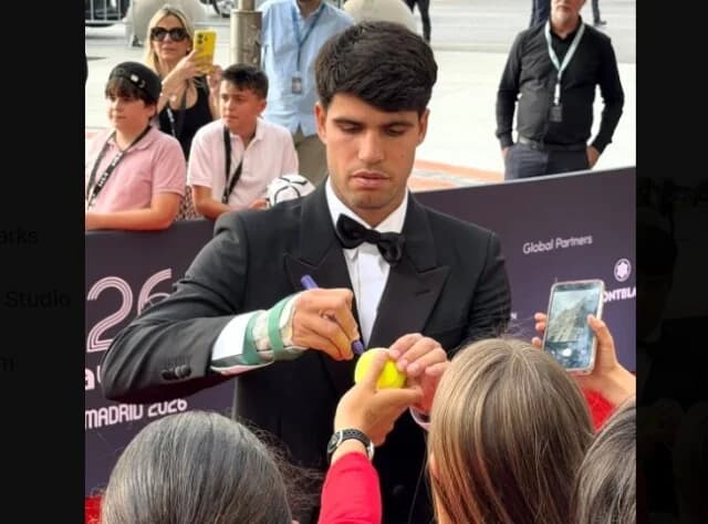 Αλκαράθ: Αμφίβολη η συμμετοχή στο Roland Garros λόγω τραυματισμού