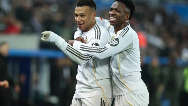 El Real Madrid vence al Alavés en La Liga
