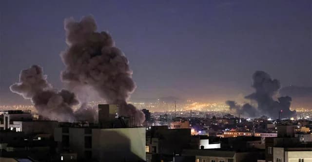 Τεχεράνη: Συναγερμός για εκρήξεις, το Ισραήλ αρνείται εμπλοκή