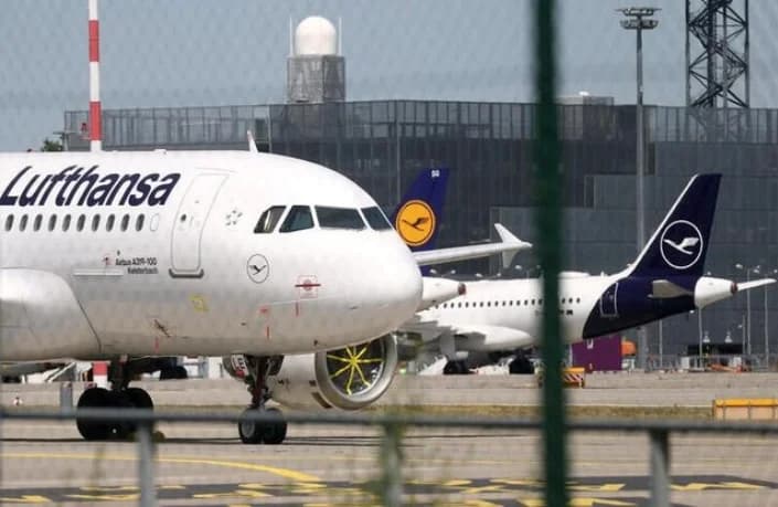 Lufthansa Elimina el Equipaje de Mano Gratuito en Vuelos de Corta Distancia