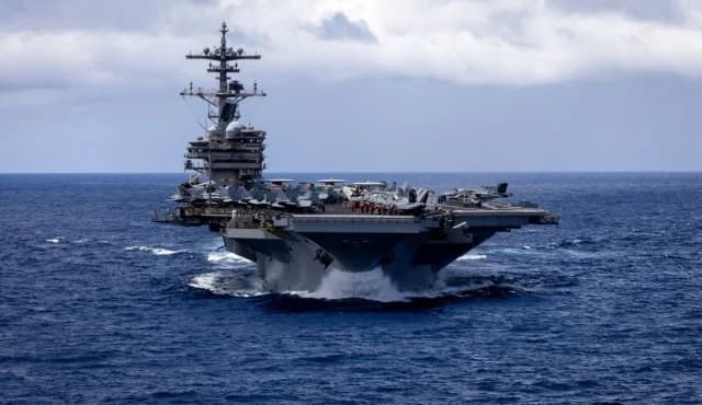 Portaaviones George Bush llega a Oriente Medio