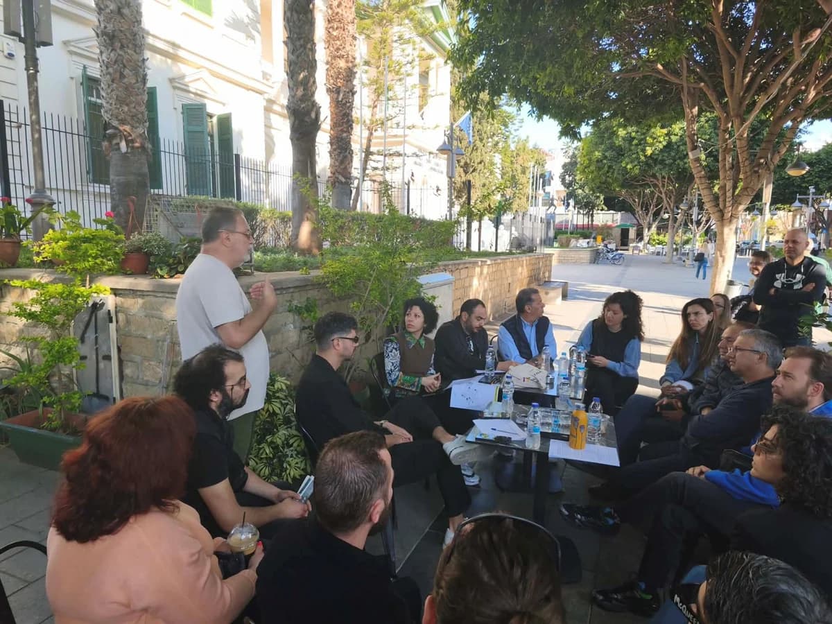 Reurbanización de la calle Anexartisias en Limassol: Nuevas discusiones y peticiones
