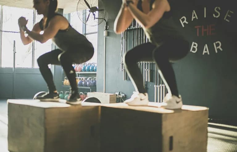 Spanish Squat: The Exercise You Didn't Know You Needed