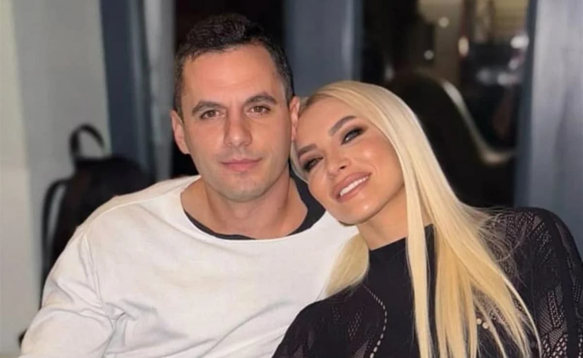 Katerina Kainourgiou: ¡Rara aparición de su suegro!