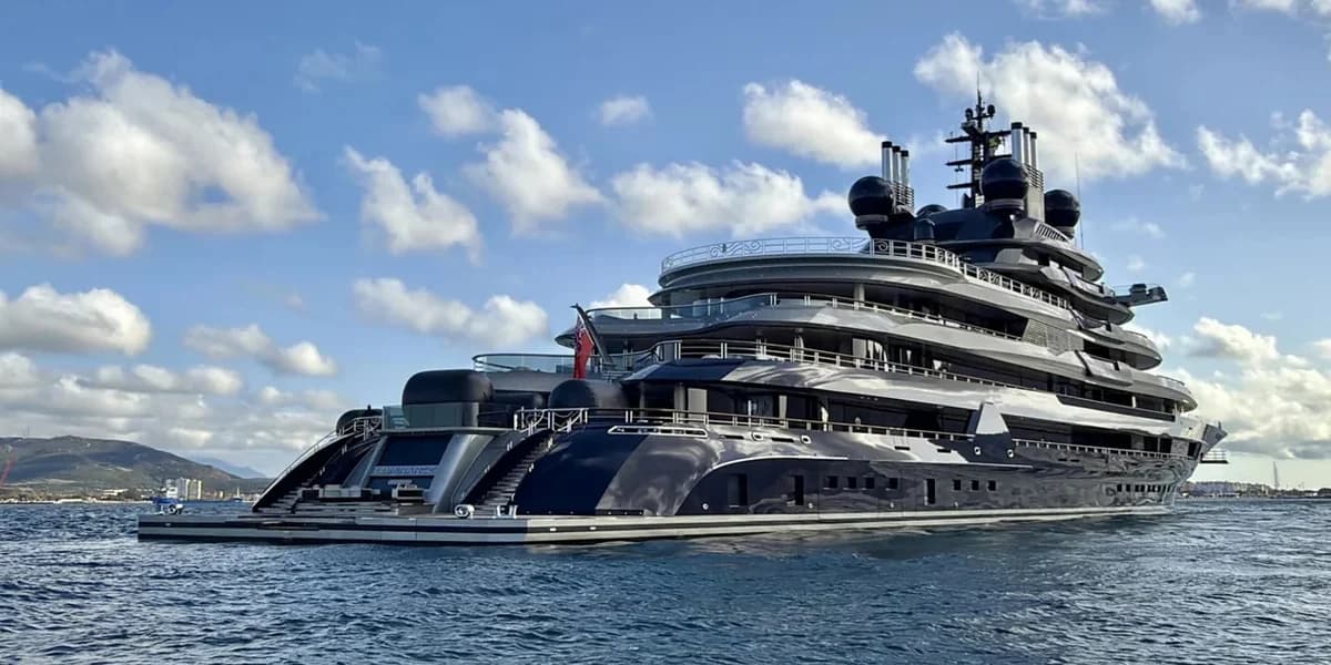 Ρινάτ Αχμέτοφ: Ουκρανός δισεκατομμυριούχος αγοράζει το ακριβότερο σπίτι και θαλαμηγό