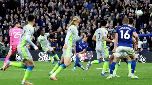 Premier League: Έβερτον - Μάντσεστερ Σίτι 3-3, γκέλα για τους «πολίτες»