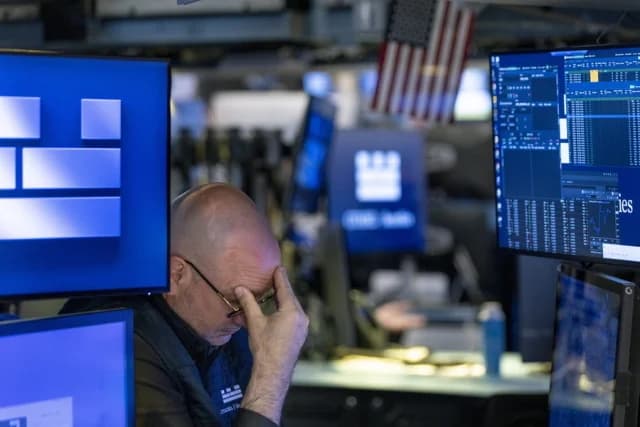 Wall Street: Αναταράξεις λόγω Μέσης Ανατολής, πτώση για Dow Jones