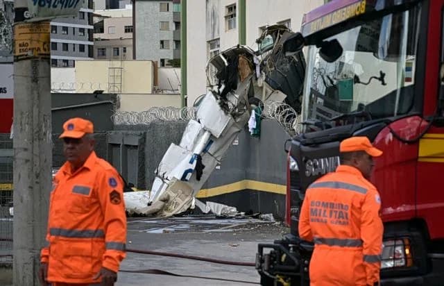 Βραζιλία: Μονοκινητήριο αεροσκάφος συνετρίβη σε πολυκατοικία στο Μπέλο Οριζόντε