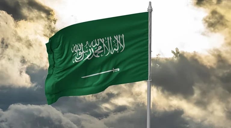 Saudi Arabia Calls for De-escalation in Strait of Hormuz