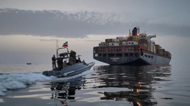 Ορμούζ: Εντείνεται η ένταση μεταξύ ΗΠΑ και Ιράν