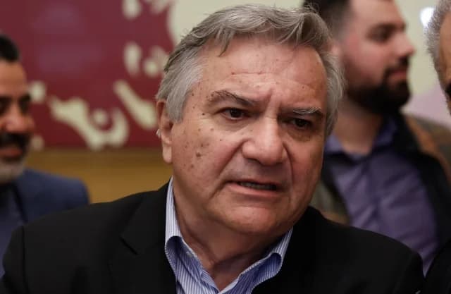Καστανίδης: Καταγγελίες για παραίτηση από το ΠΑΣΟΚ