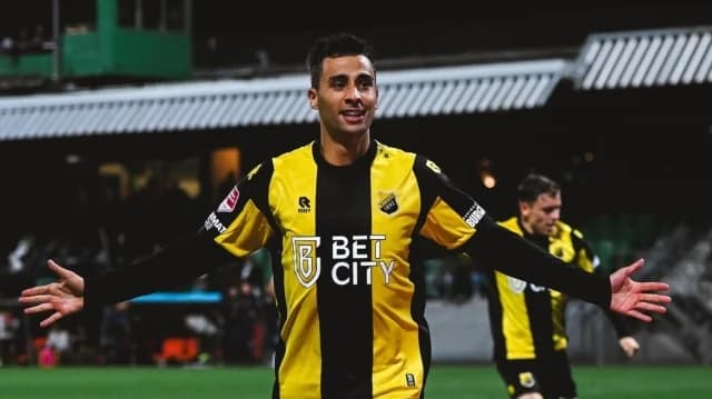 Theodosis Machairas: Released from AEK, Proposals from Greece and Abroad
