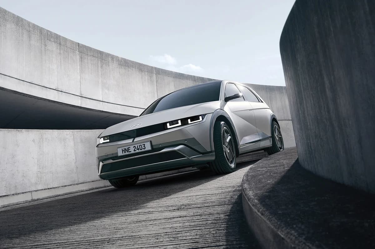 Hyundai IONIQ 5 & SANTA FE: Βραβεία Autotrader Drivers’ Choice 2025