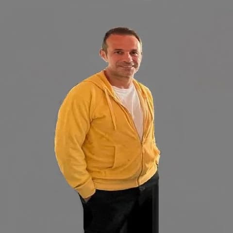 דמיס ניקולאידיס: הפסד כספי וא.א.ק.