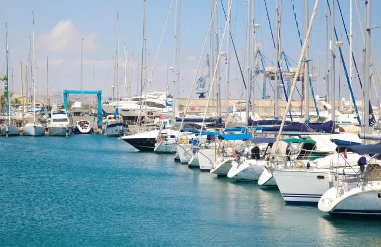 Kooperation der Yachthäfen Ayia Napa-Paralimni, Larnaca wartet