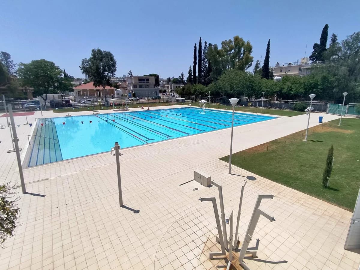 Nikosia: Hoher Andrang im „Lellos Pool“