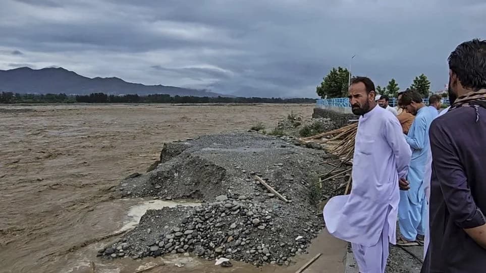 Pakistán: Decenas de muertos por fuertes lluvias e inundaciones repentinas