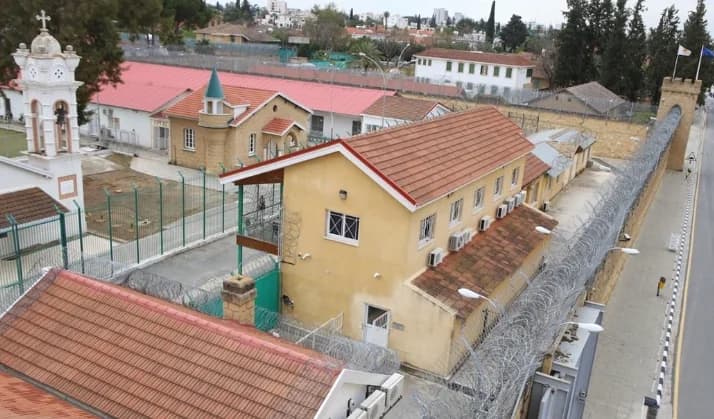 Cyprus: Inmate Donates Painting to Entrepreneur's Parents