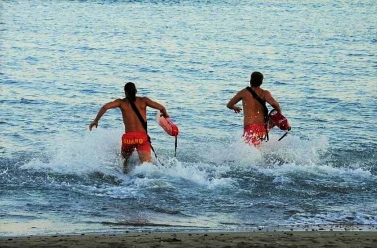 Larnaca: 11 of 19 Lifeguard Towers Staffed