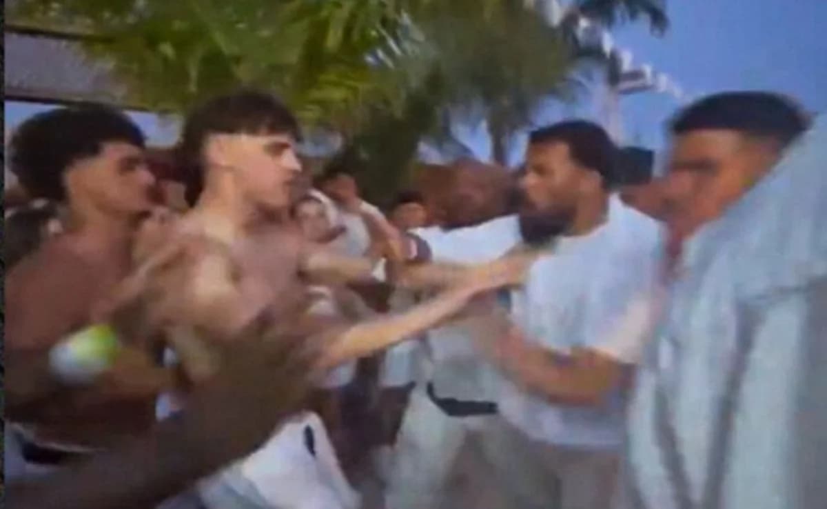 Brawl at Zakynthos Club Between Tourists