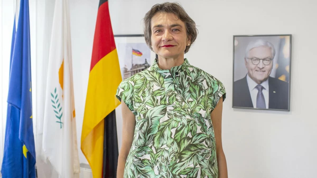 Anke Schlimm: «Οι ακραίες θέσεις οδηγούν σε μόνιμη διαίρεση»
