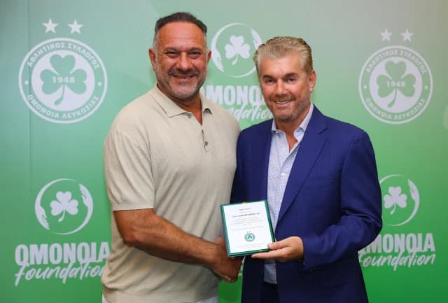 S. Papastavrou: Humor bei Veranstaltung der «Omonoia Foundation»