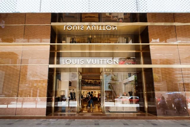 Fuga de datos de Louis Vuitton: 419,000 clientes afectados