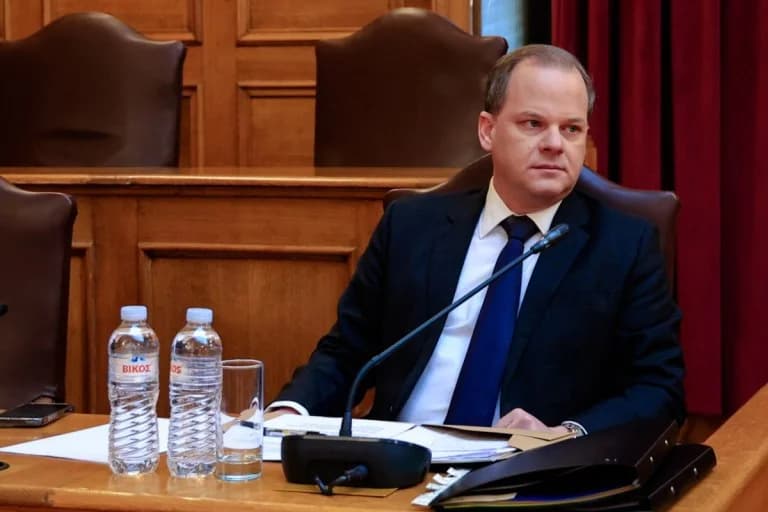 Greek Parliament to Decide on Karamanlis Referral – Opposition Withdraws