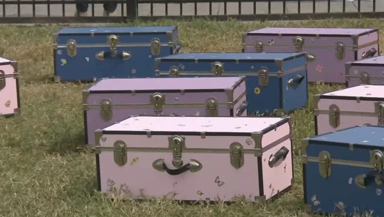 White House: Parents Leave Chests for Texas Camp Flood Victims
