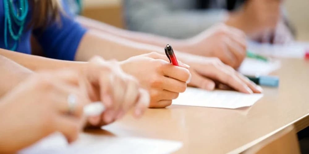 Exámenes Pancipriotas 2025: Anunciados los resultados y los mejores estudiantes