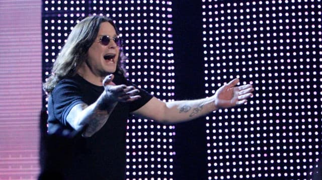 Ozzy Osbourne: Shocking Moments – From Bat to the Alamo