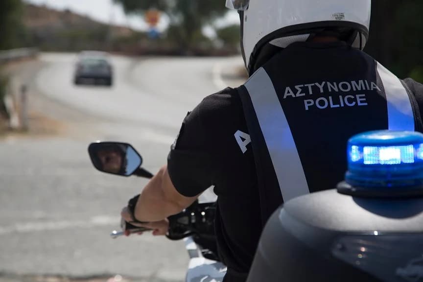 Zypriotischer Polizist rettet Patient mit dringender Blutlieferung