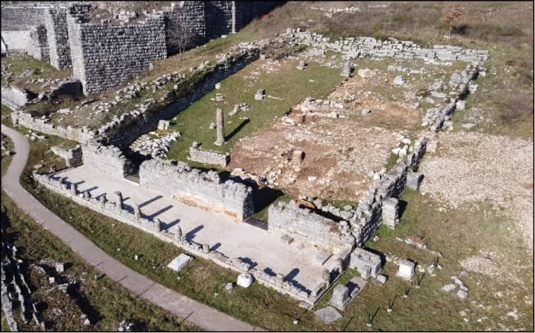 Δωδώνη: Έργα αποκατάστασης στο Βουλευτήριο του Ιερού