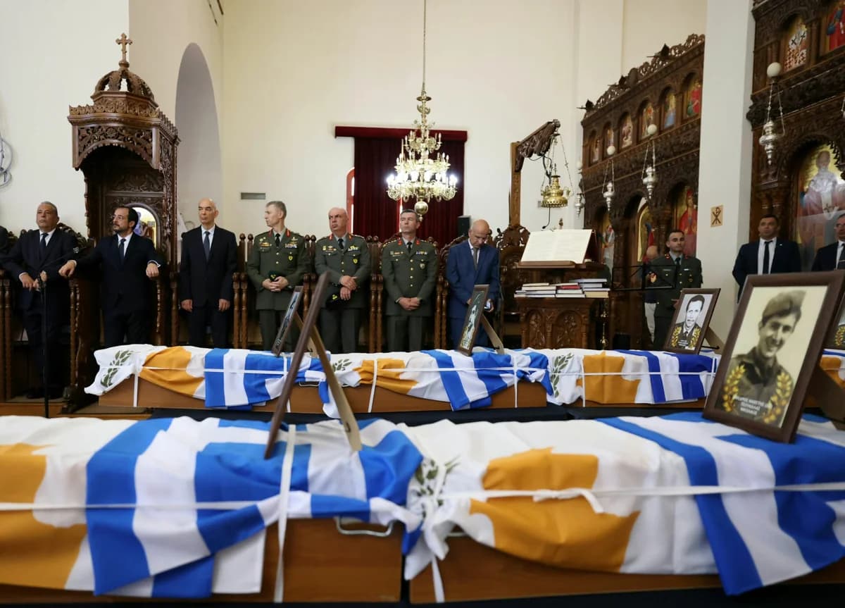קפריסין: אבל על 16 גיבורים יוונים של ELDYK