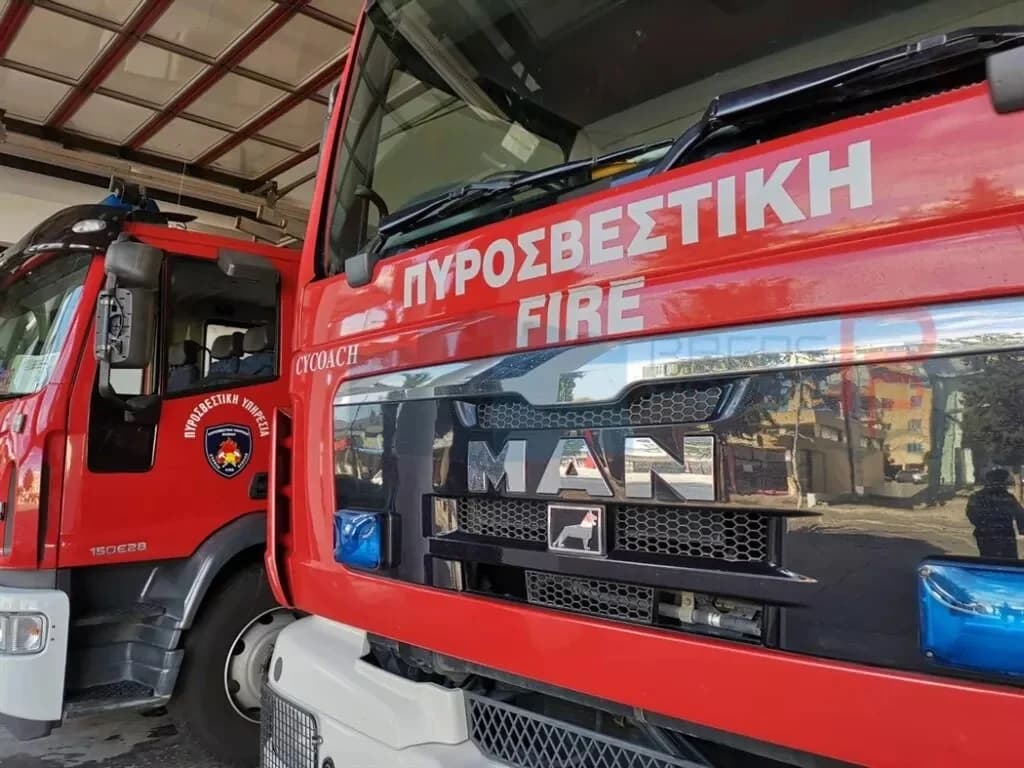 שריפה באפיק נהר פדיאוס: נזק לרכוש