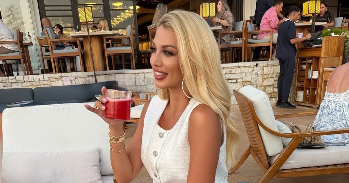 Konstantina Spyropoulou: Fotos, die ihren Juli zeigen