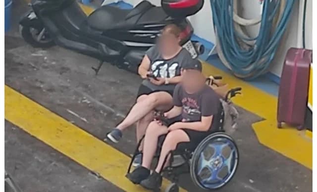 投诉：残疾儿童因坡道不足而在渡轮车库中旅行