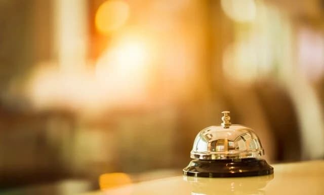 EXA: Descenso para los hoteles de Atenas en junio