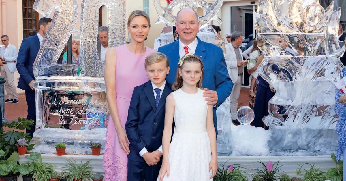 夏琳王妃：艾尔伯特周年纪念日上的粉色 Oscar de la Renta 礼服