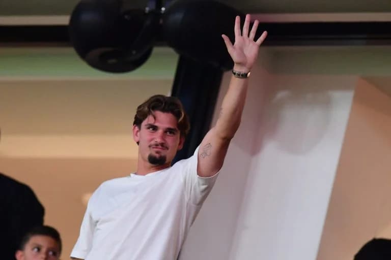 AEK: Presentación de Razvan Marin y declaraciones (video)
