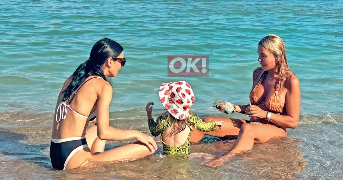 Christina Pappa: Familienmomente am Strand von Vouliagmeni