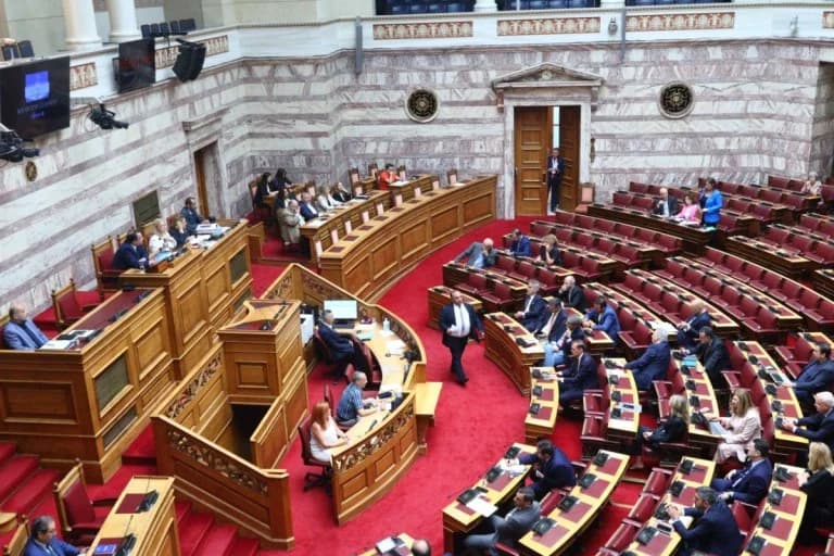 Regierung steht vor Bewährungsprobe im Parlament: Untersuchung und Voruntersuchung