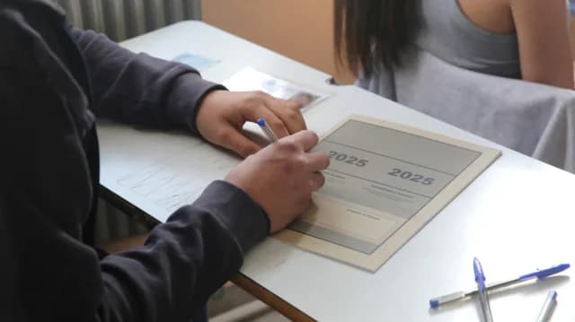 בחינות פאן-הלניות 2025: העדפות מועמדים ומשרות פנויות
