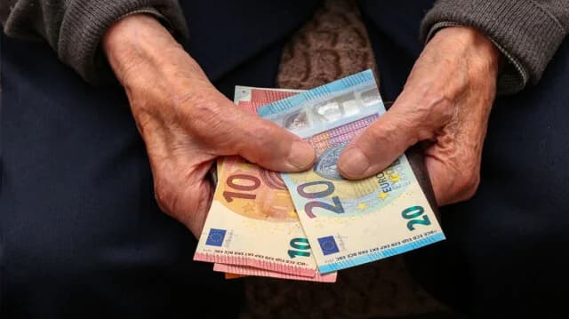 Rente: Ein detaillierter Leitfaden zu Alter, Beiträgen und Beträgen