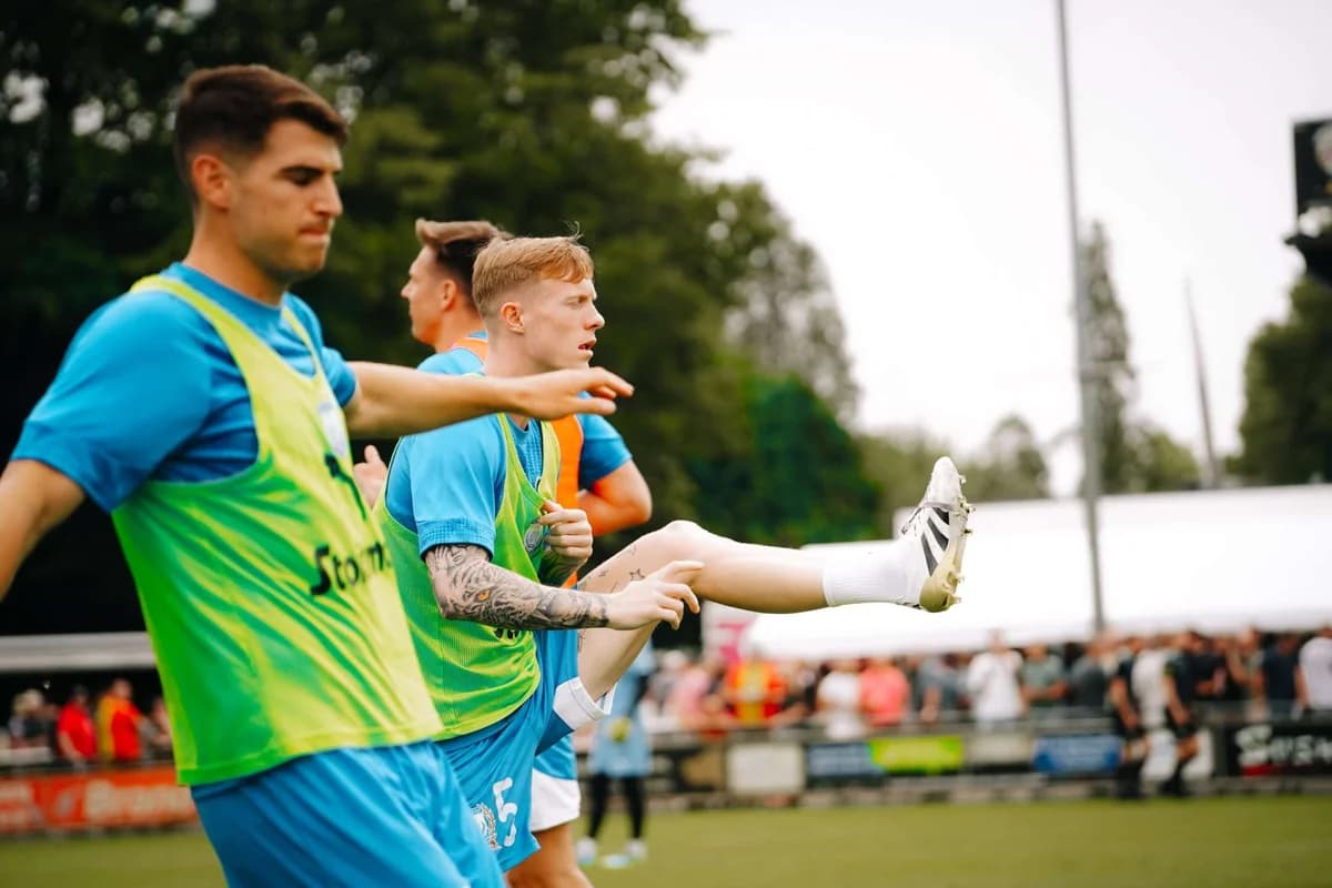 Apollon besiegt Go Ahead Eagles 2:0 im Freundschaftsspiel