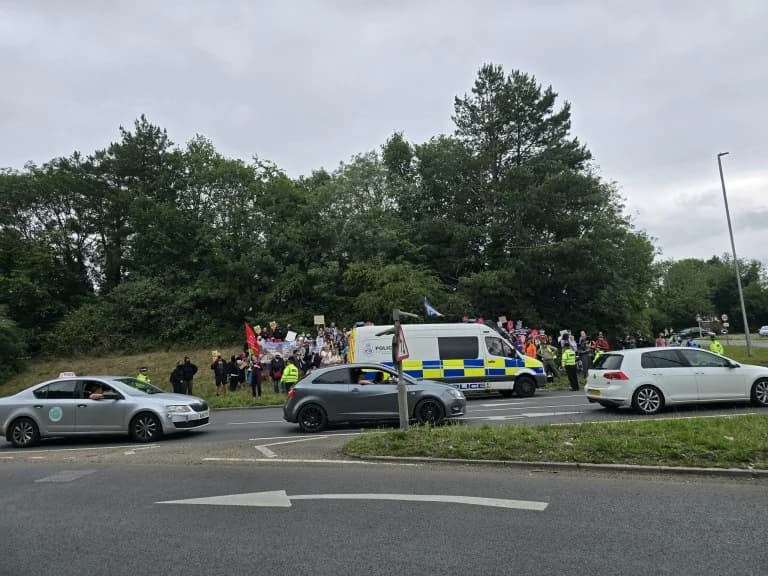 UK: Anti-Immigrant Protests Outside Migrant Accommodation Hotels